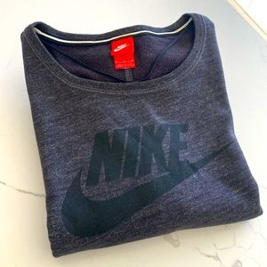 NIKE Crewneck